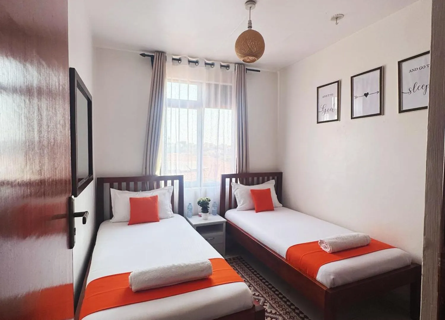 Kukgiz Homestay Kampala 0*,